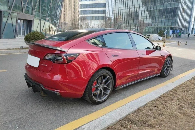 Аренда Tesla Model 3